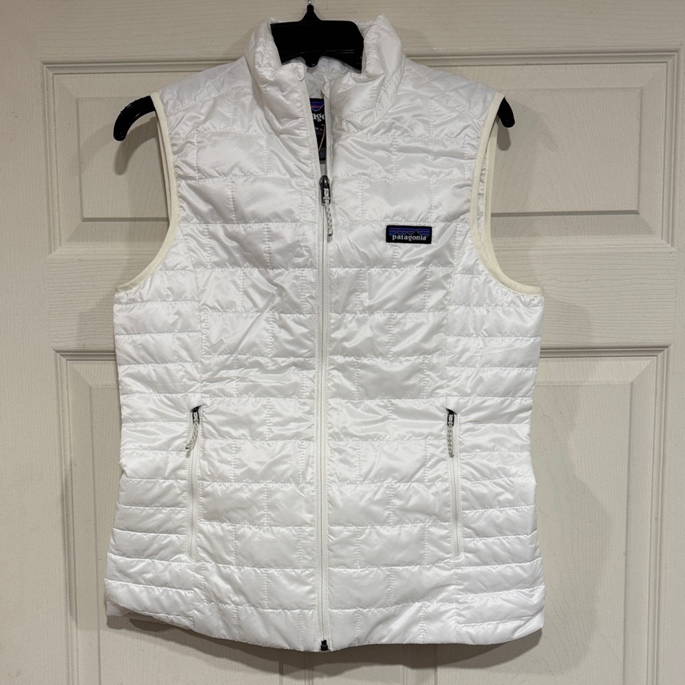 Patagonia Women's White Quilted Vest